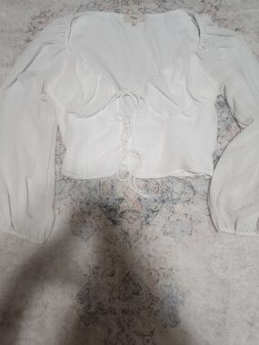 White Textured Tie-Front Long-Sleeve Crop Blouse